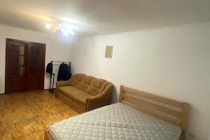 квартира по адресу Драгоманова ул., 31