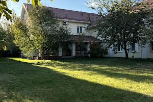 комерційна за адресою Зоряна вул., 8