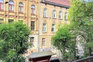 квартира за адресою Михайла Грушевського вул., 8