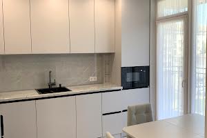 квартира за адресою Флотська вул., 10Б