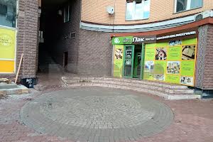 комерційна за адресою Володимира Івасюка просп. (Героїв Сталінграду), 6
