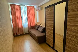 квартира за адресою Літературна вул., 12
