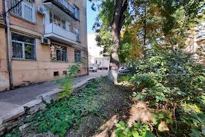 комната по адресу Новосельского ул., 34