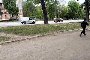 коммерческая по адресу Богдана Хмельницкого просп. (Героев Сталинграда), 38