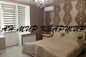 квартира за адресою Соборності вул. (Жовтнева), 46