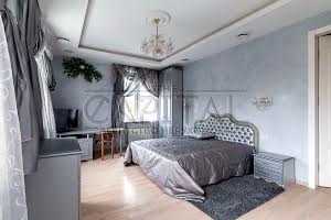 дом по адресу центральна