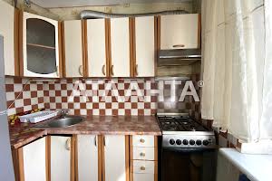 квартира за адресою Космонавтів вул., 11в