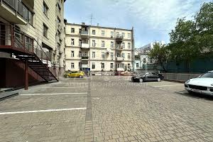 коммерческая по адресу Calle Dilova ул. (Димитрова), 5-Б