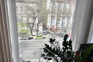 комерційна за адресою Велика Арнаутська вул., 61
