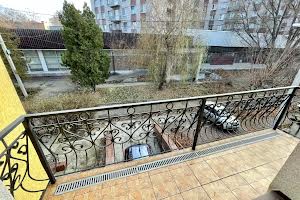 дом по адресу Владимира Моссаковского ул. (Клари Цеткін)