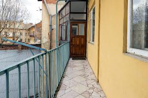 квартира за адресою Академіка Володимира Гнатюка вул. (), 3