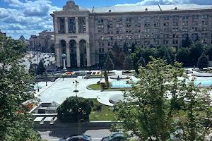 коммерческая по адресу майдан Незалежності пл., 2