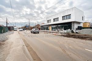 комерційна за адресою вул. Центральна, 68