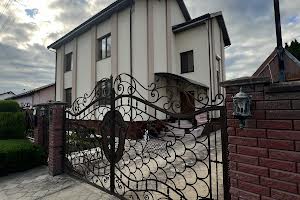 будинок за адресою нова