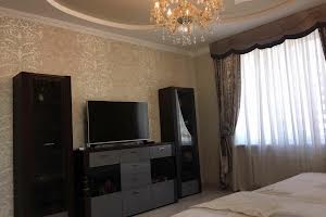 квартира за адресою Олексія Вадатурського вул., 53а