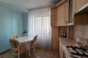 квартира по адресу Будівельників, 3