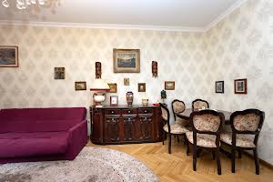 квартира за адресою Політехнічна вул., 10