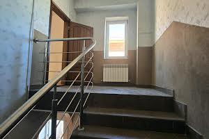 комерційна за адресою Трудова, 1/1