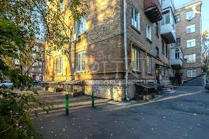комерційна за адресою Джона Маккейна вул. (Івана Кудрі), 36