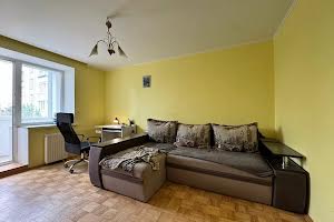 квартира за адресою Івасюка вул., 21