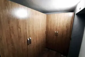 комерційна за адресою Набережна Перемоги вул., 62