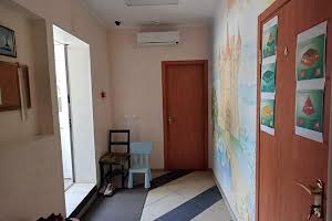 комерційна за адресою Козача вул., 47