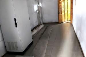комерційна за адресою Заводська вул., 19а
