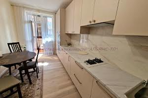 квартира за адресою Івана Котляревського вул., 11