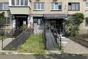 комерційна за адресою Вінстона Черчилля вул. (Червоноткацька), 25