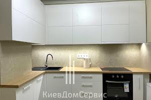 квартира за адресою Софії Русової вул., 7а