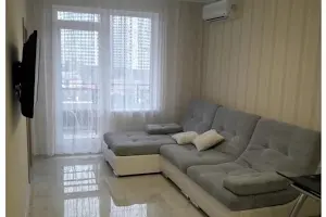 квартира за адресою Літературна вул., 8