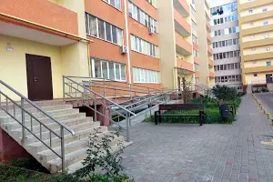 квартира за адресою Академіка Сахарова вул., 16