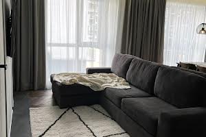 квартира за адресою Залізнична вул., 7