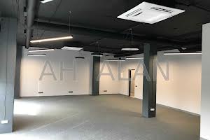 комерційна за адресою Товарна вул., 1