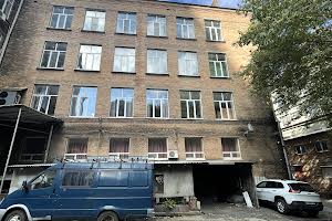 комерційна за адресою Глибочицька вул., 2
