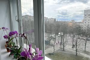 квартира за адресою Данила Галицького вул., 9