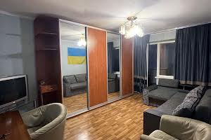квартира по адресу Владимира Момота ул., 42