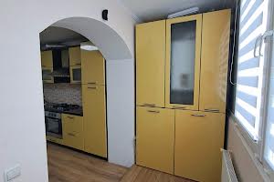 квартира за адресою Крайня, 1