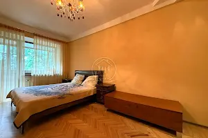 квартира по адресу Космонавтов ул., 6