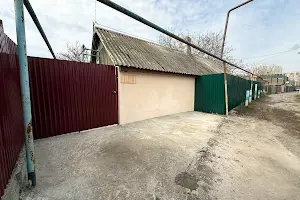 будинок за адресою Радіальна вул., 93а