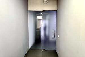комерційна за адресою Лесі Українки бульв., 23Б