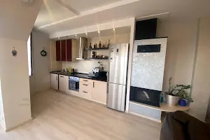 квартира за адресою Середньофонтанська вул., 19-А