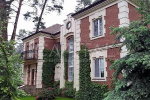 будинок за адресою Лісова вул.