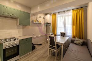 квартира за адресою Дмитра Коцюбайла вул., 7а