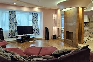 квартира за адресою Шевченка пл., 4