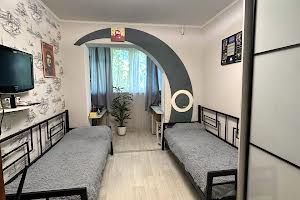 квартира за адресою Євгена Чикаленка вул., 75