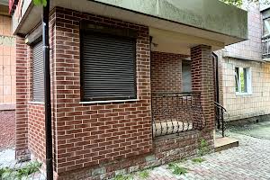 комерційна за адресою Замкова вул., 10в