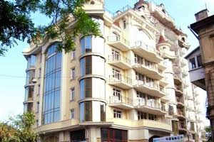 квартира за адресою Святослава Караванського вул. (Жуковського), 9