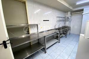 комерційна за адресою Гетьмана Кирила Розумовського вул. (Миколи Краснова), 17