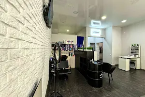 комерційна за адресою Садова вул., 1В
